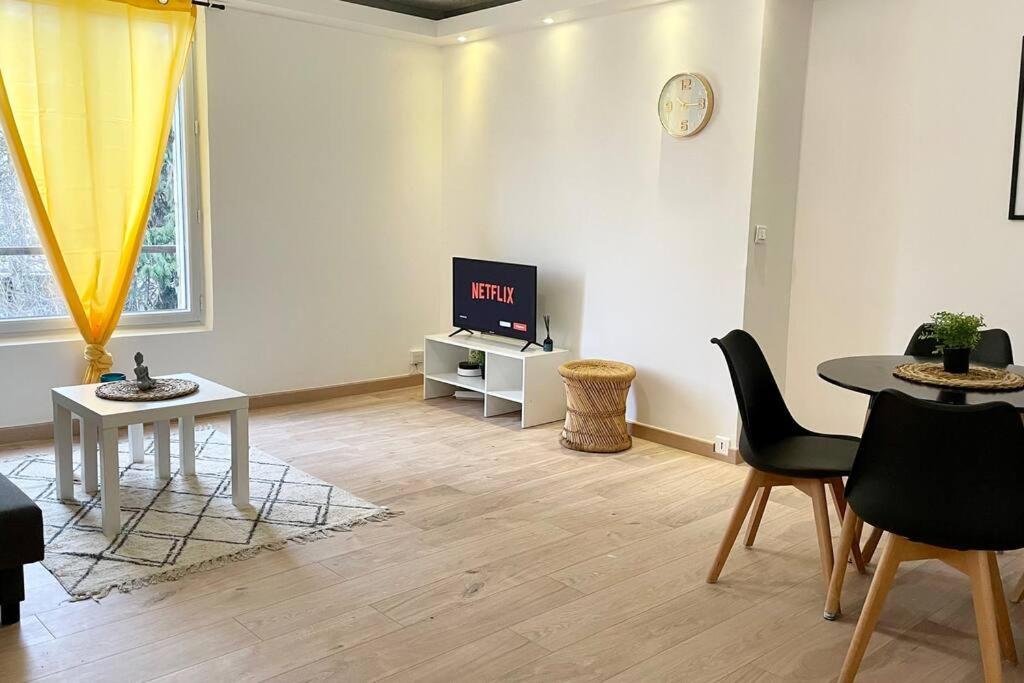 Le Royal Cosy - Spacieux T2 - Proche Chantilly, Paris & Asterix Nogent-sur-Oise Buitenkant foto